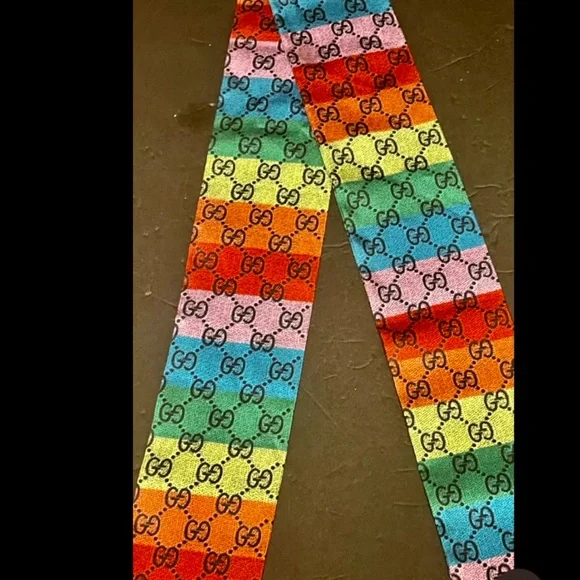 Designer Limited Edition Silk Multicolor Limited Edition Logo Scarf NWWT - Picture 3 of 9